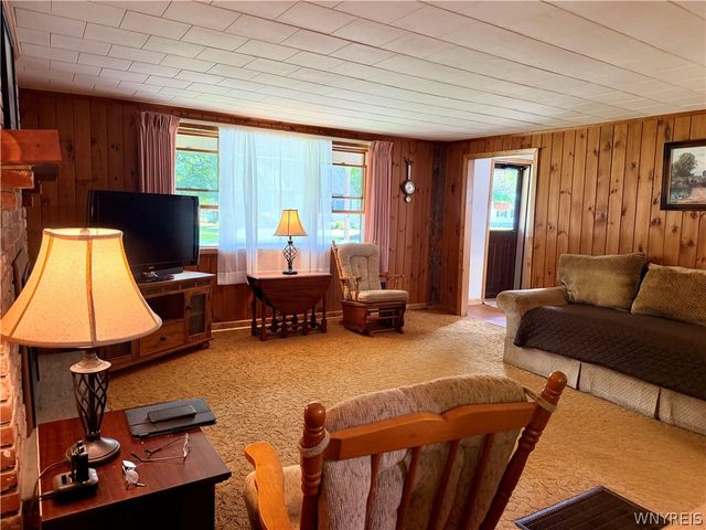 2522 Emery Road, Aurora, NY 14139