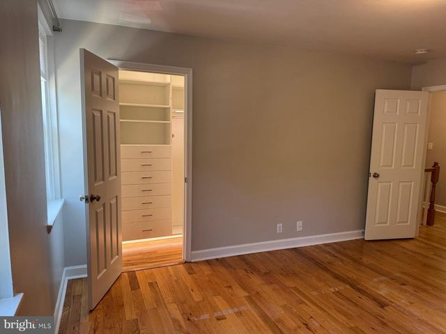 3064 S BUCHANAN ST, Arlington, VA 22206