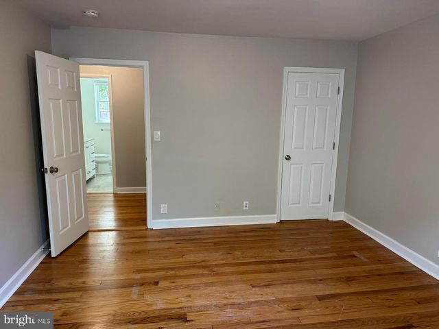3064 S BUCHANAN ST, Arlington, VA 22206