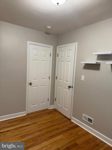 3064 S BUCHANAN ST, Arlington, VA 22206