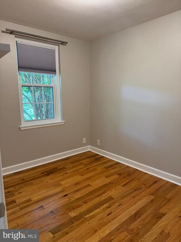 3064 S BUCHANAN ST, Arlington, VA 22206