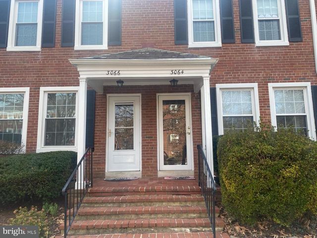 3064 S BUCHANAN ST, Arlington, VA 22206