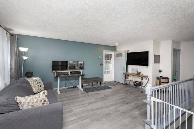 2321 Country Club Parkway, Moorhead, MN 56560