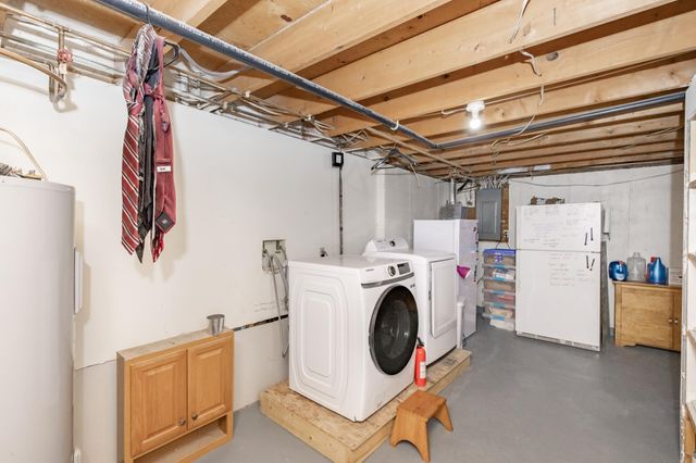 2321 Country Club Parkway, Moorhead, MN 56560