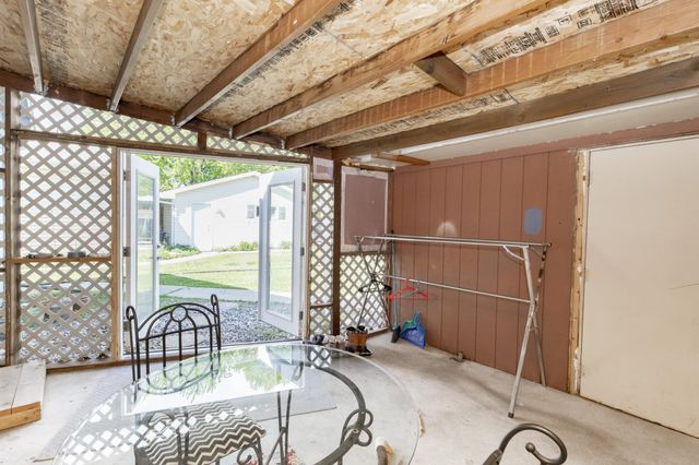 2321 Country Club Parkway, Moorhead, MN 56560