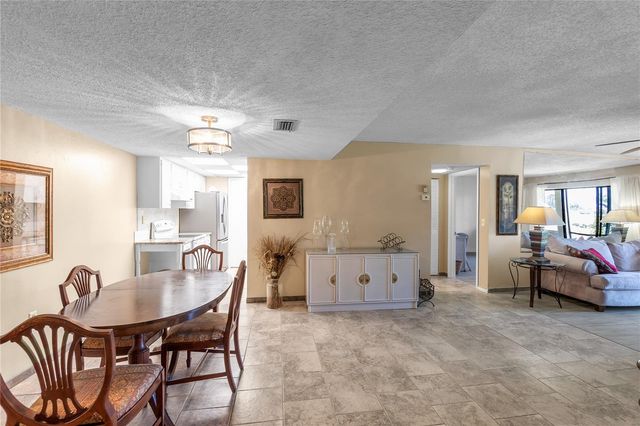 4119 61ST AVENUE TERRACE W 102, Bradenton, FL 34210