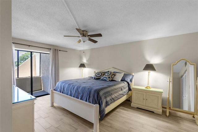 4119 61ST AVENUE TERRACE W 102, Bradenton, FL 34210