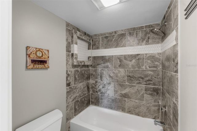4119 61ST AVENUE TERRACE W 102, Bradenton, FL 34210