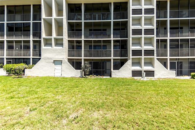 4119 61ST AVENUE TERRACE W 102, Bradenton, FL 34210