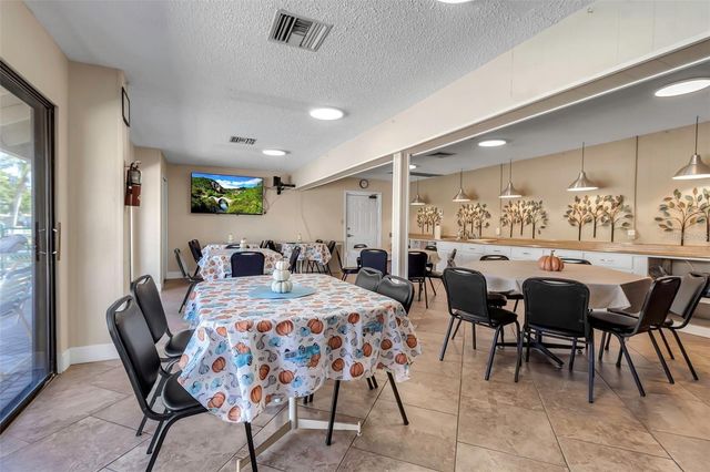 4119 61ST AVENUE TERRACE W 102, Bradenton, FL 34210