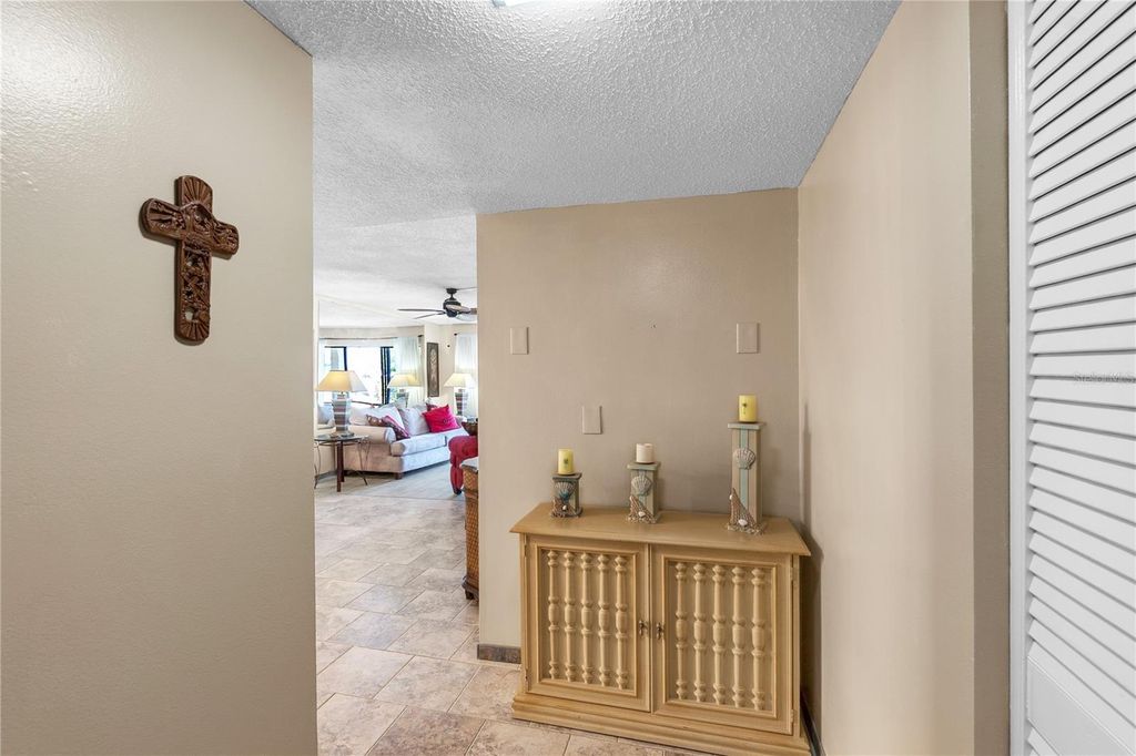 4119 61ST AVENUE TERRACE W 102, Bradenton, FL 34210