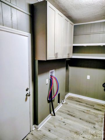 406 S Shaver Street, Salisbury, NC 28144