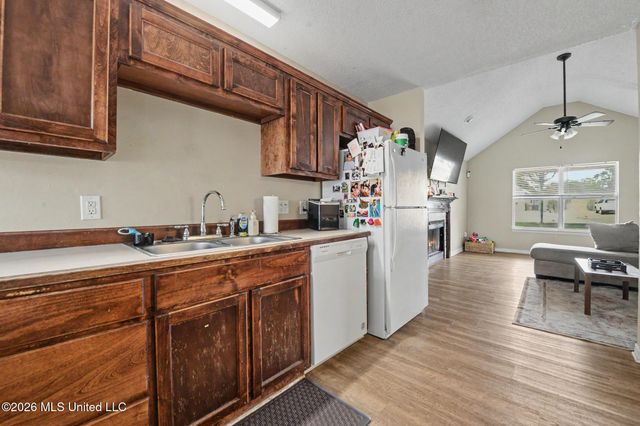 10307 Cottage Court, D'iberville, MS 39540