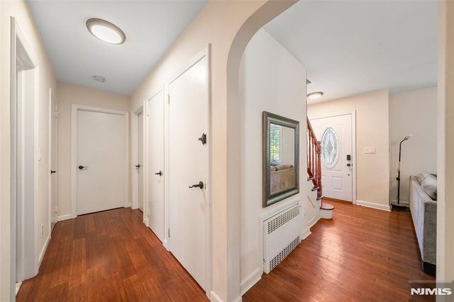 553 Ray Avenue, Ridgefield, NJ 07657
