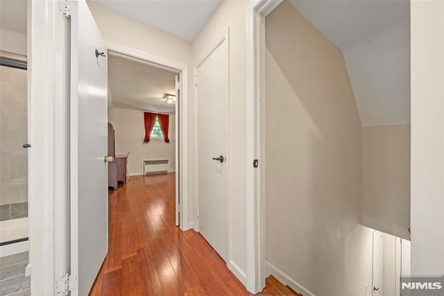 553 Ray Avenue, Ridgefield, NJ 07657
