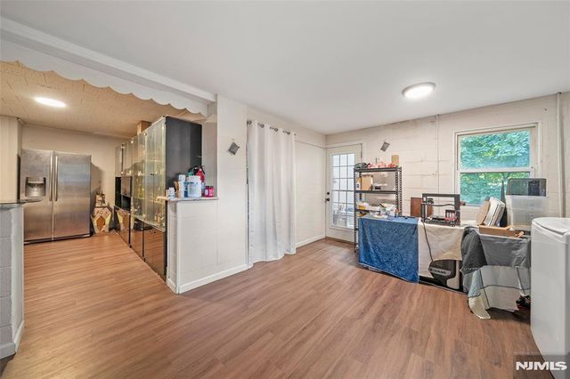 553 Ray Avenue, Ridgefield, NJ 07657