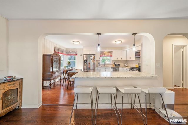553 Ray Avenue, Ridgefield, NJ 07657