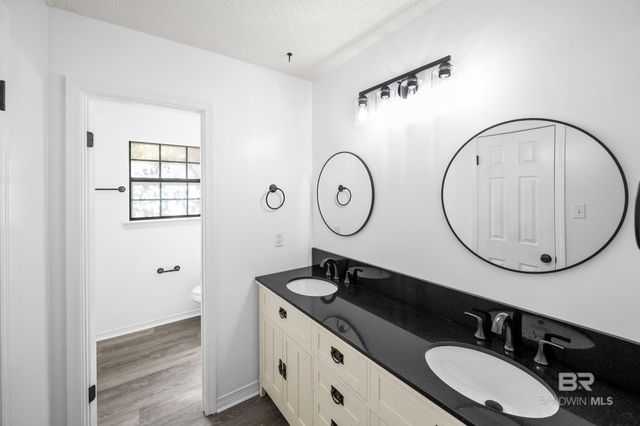 2776 Santa Rosa Circle, Lillian, AL 36549