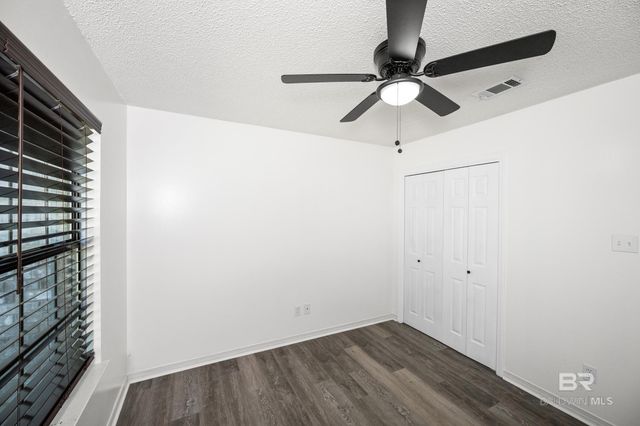 2776 Santa Rosa Circle, Lillian, AL 36549