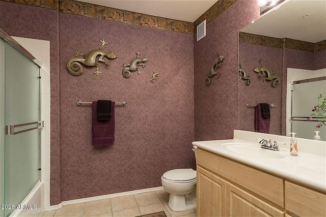 7401 W ARROWHEAD CLUBHOUSE Drive 1086, Glendale, AZ 85308
