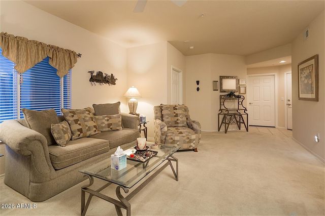7401 W ARROWHEAD CLUBHOUSE Drive 1086, Glendale, AZ 85308