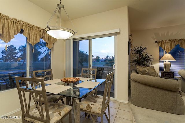 7401 W ARROWHEAD CLUBHOUSE Drive 1086, Glendale, AZ 85308
