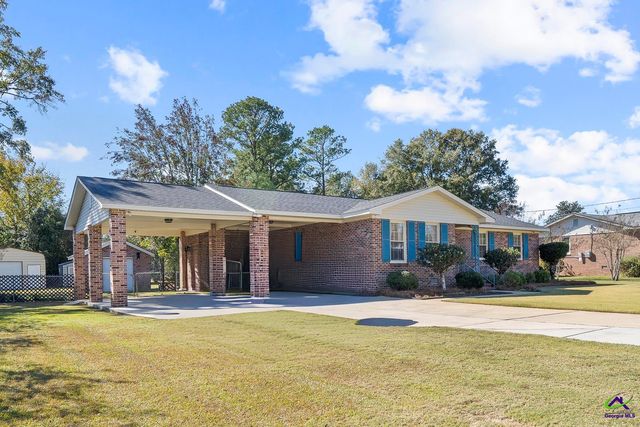 2728 Nowell Drive, Macon, GA 31216