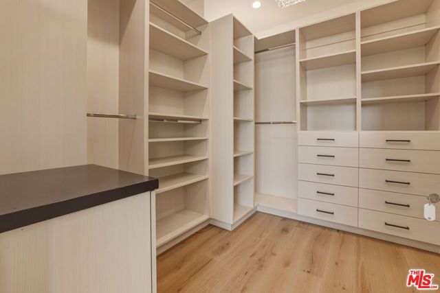 5316 Lennox Avenue, Sherman Oaks, CA 91401