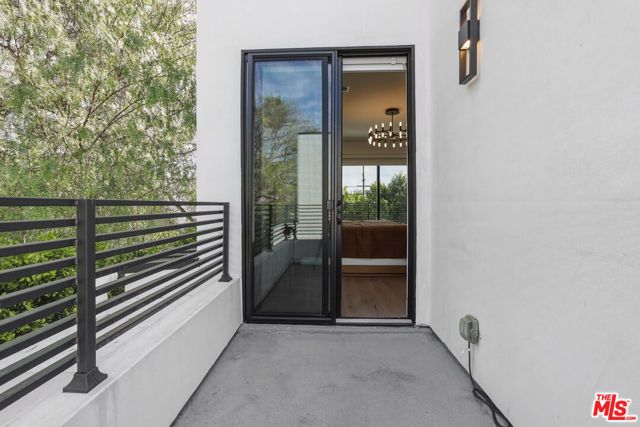 5316 Lennox Avenue, Sherman Oaks, CA 91401