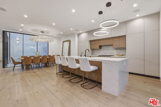 5316 Lennox Avenue, Sherman Oaks, CA 91401