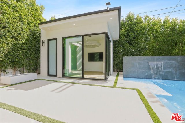 5316 Lennox Avenue, Sherman Oaks, CA 91401