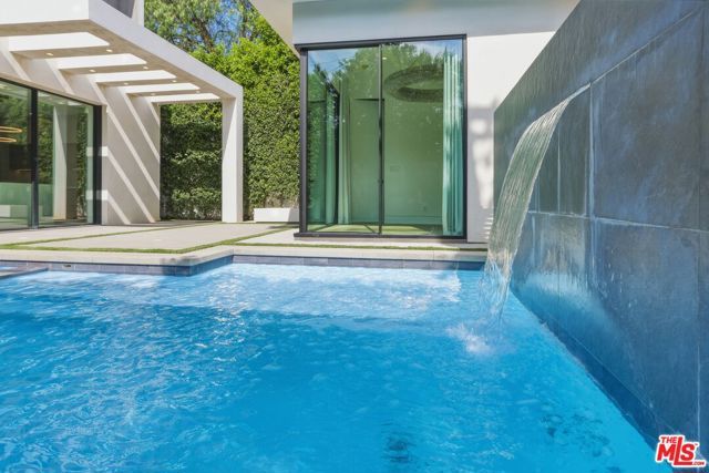 5316 Lennox Avenue, Sherman Oaks, CA 91401