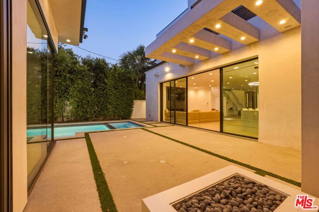 5316 Lennox Avenue, Sherman Oaks, CA 91401