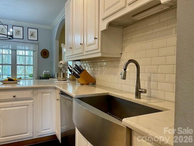 4945 Brookridge Drive NE, Hickory, NC 28601