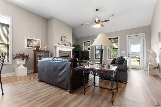 401 Preservation Parkway, Perry, GA 31069