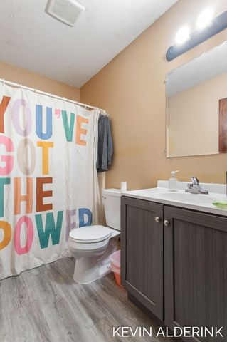 1144 Country Lane, Holland, MI 49423