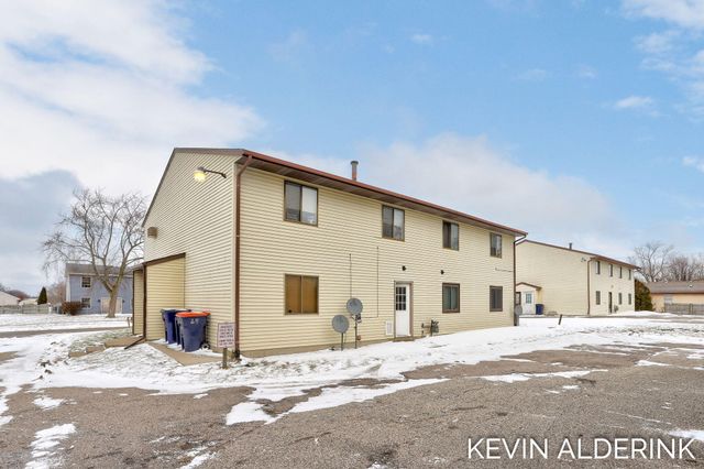 1144 Country Lane, Holland, MI 49423