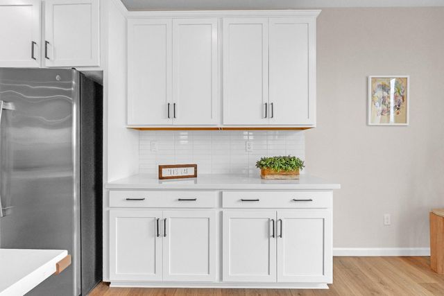 8308 Loyal Dr, Sacramento, CA 95829