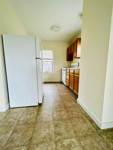 3 Winter Street, Lebanon, NH 03766