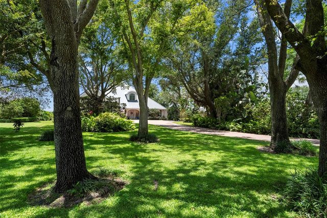 8152 LONGBAY BOULEVARD, Sarasota, FL 34243