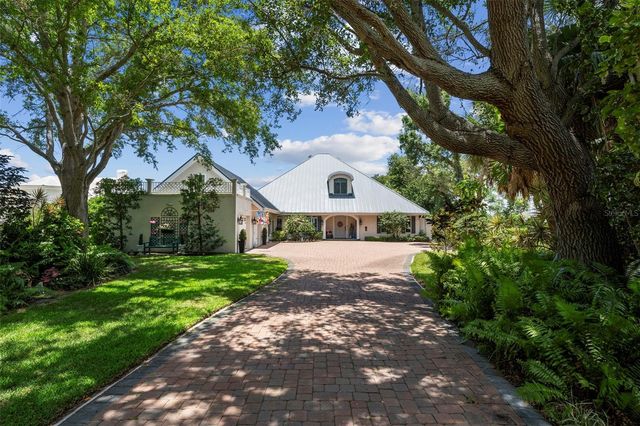 8152 LONGBAY BOULEVARD, Sarasota, FL 34243