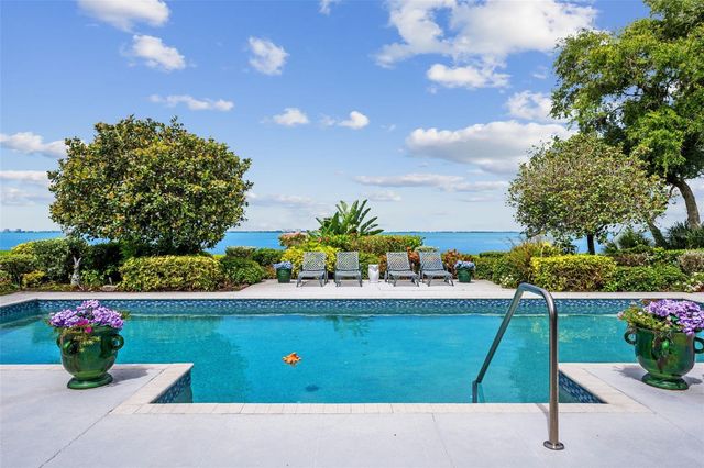 8152 LONGBAY BOULEVARD, Sarasota, FL 34243