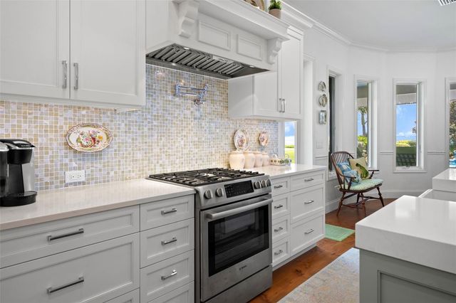 8152 LONGBAY BOULEVARD, Sarasota, FL 34243