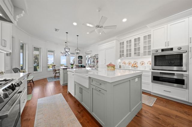 8152 LONGBAY BOULEVARD, Sarasota, FL 34243