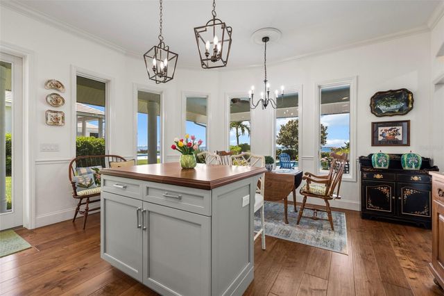 8152 LONGBAY BOULEVARD, Sarasota, FL 34243