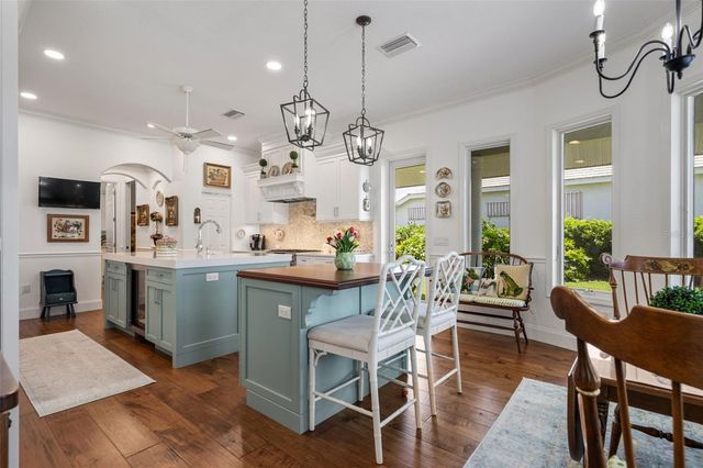 8152 LONGBAY BOULEVARD, Sarasota, FL 34243