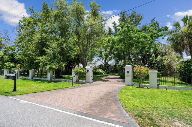 8152 LONGBAY BOULEVARD, Sarasota, FL 34243