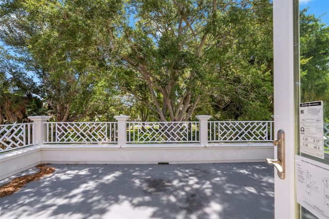 8152 LONGBAY BOULEVARD, Sarasota, FL 34243