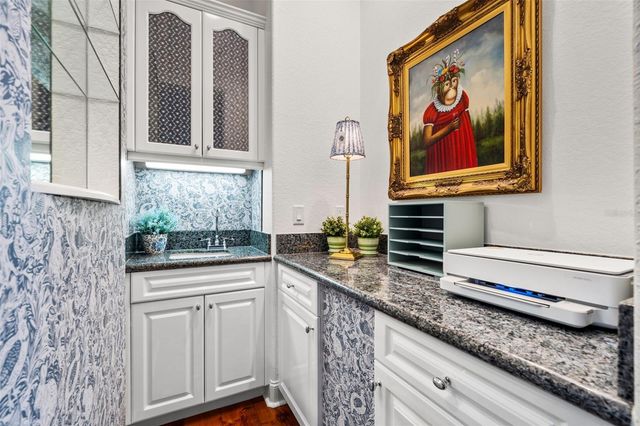8152 LONGBAY BOULEVARD, Sarasota, FL 34243