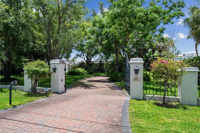 8152 LONGBAY BOULEVARD, Sarasota, FL 34243